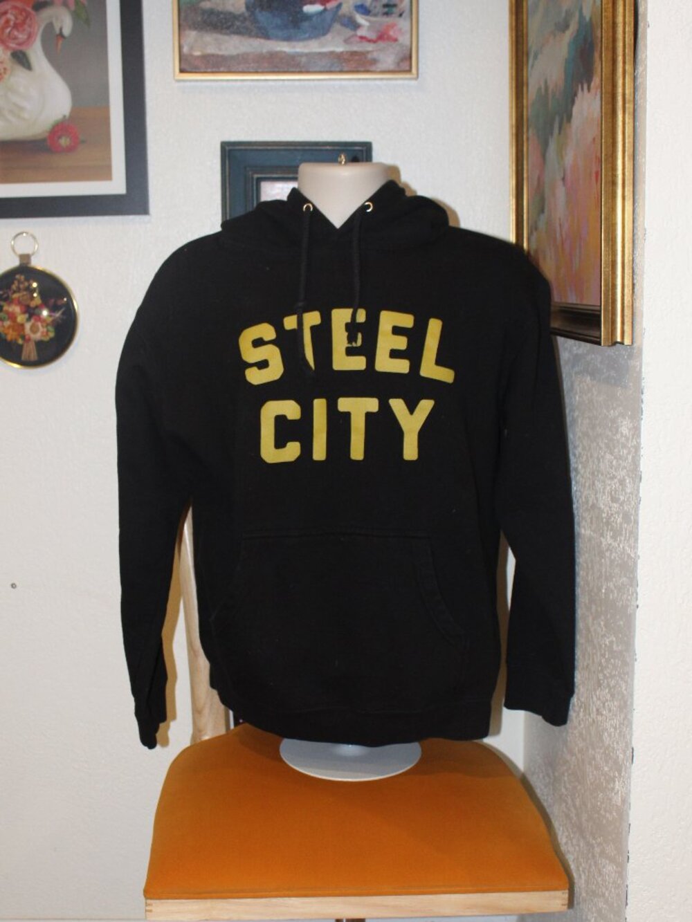 Steel City Pittsburgh Black & Gold Pullover Hoodie Men’s Medium